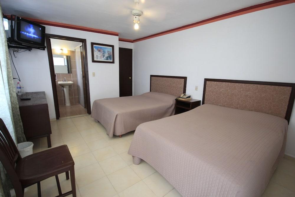 Capital O Gran Hotel Campestre Celaya  Eksteriør billede