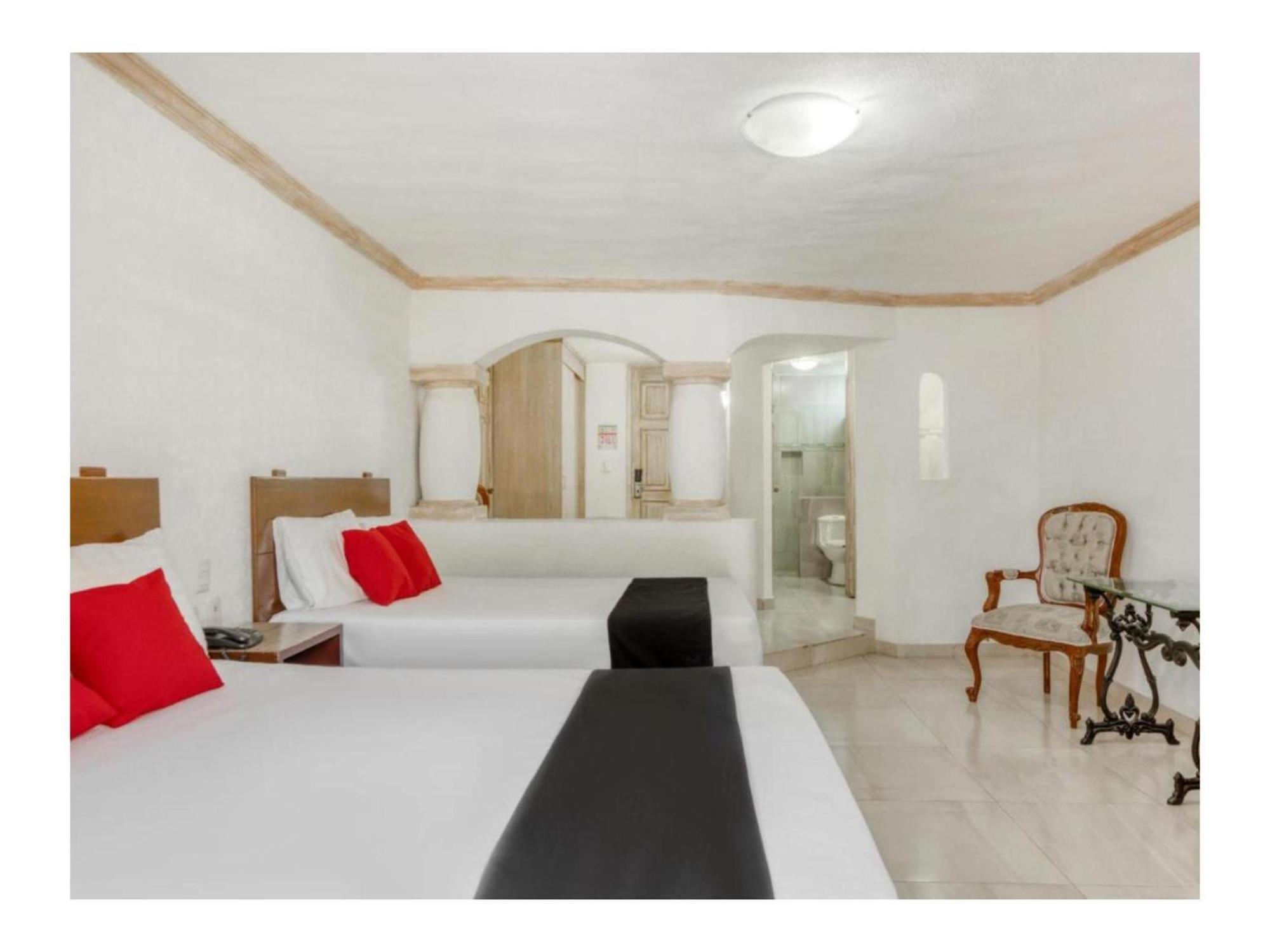 Capital O Gran Hotel Campestre Celaya  Eksteriør billede