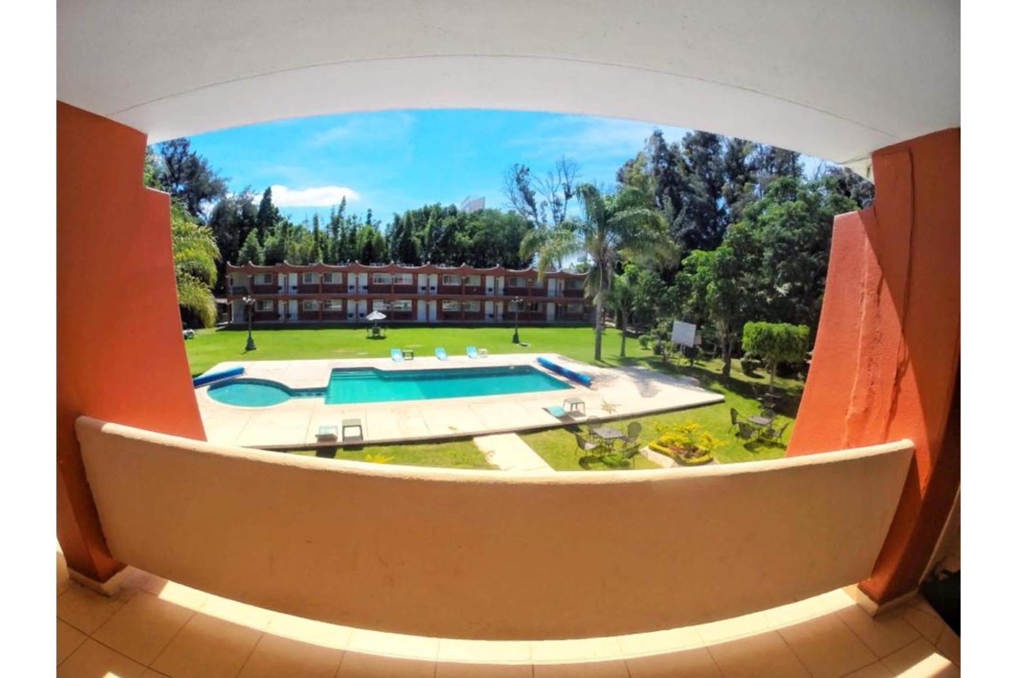 Capital O Gran Hotel Campestre Celaya  Eksteriør billede